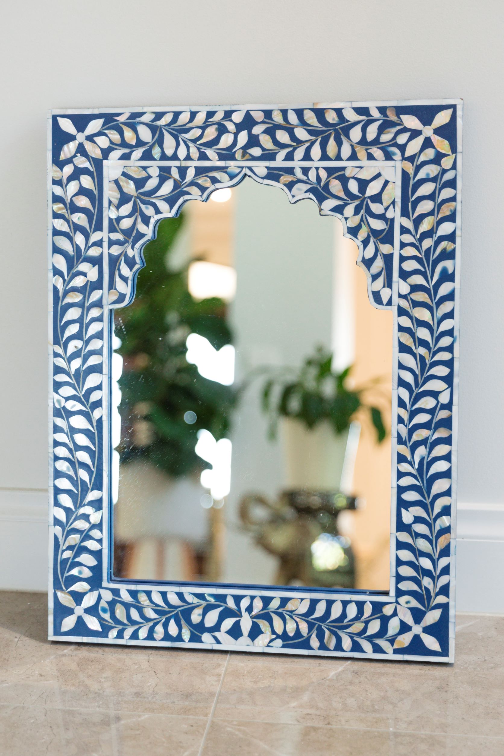 DEVIKA Arch Mirror - Mother of Pearl Inlay